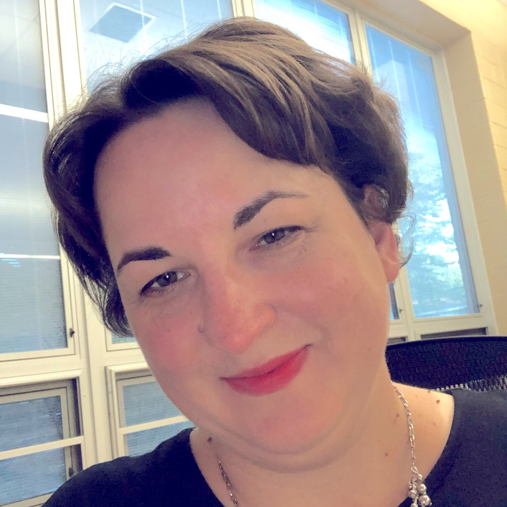 Meet your Posher, Jennifer